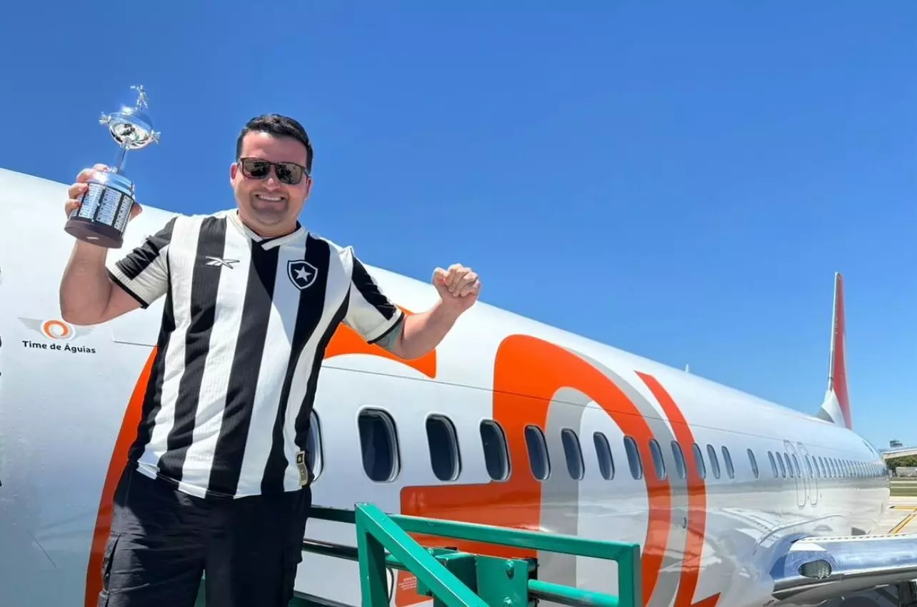 Sandumonense Aldane Ribeiro faz sequência de viagens para acompanhar momento histórico do Botafogo